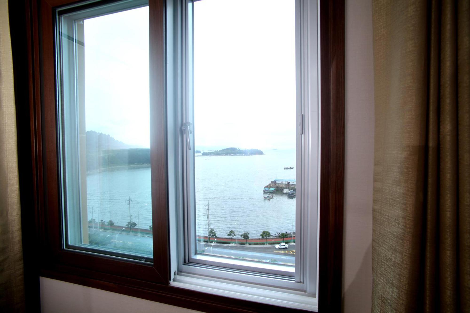 Yeosu Narsha Hotel Buitenkant foto