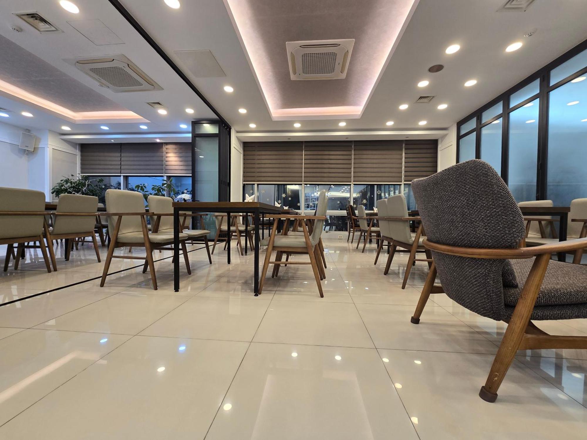 Yeosu Narsha Hotel Buitenkant foto