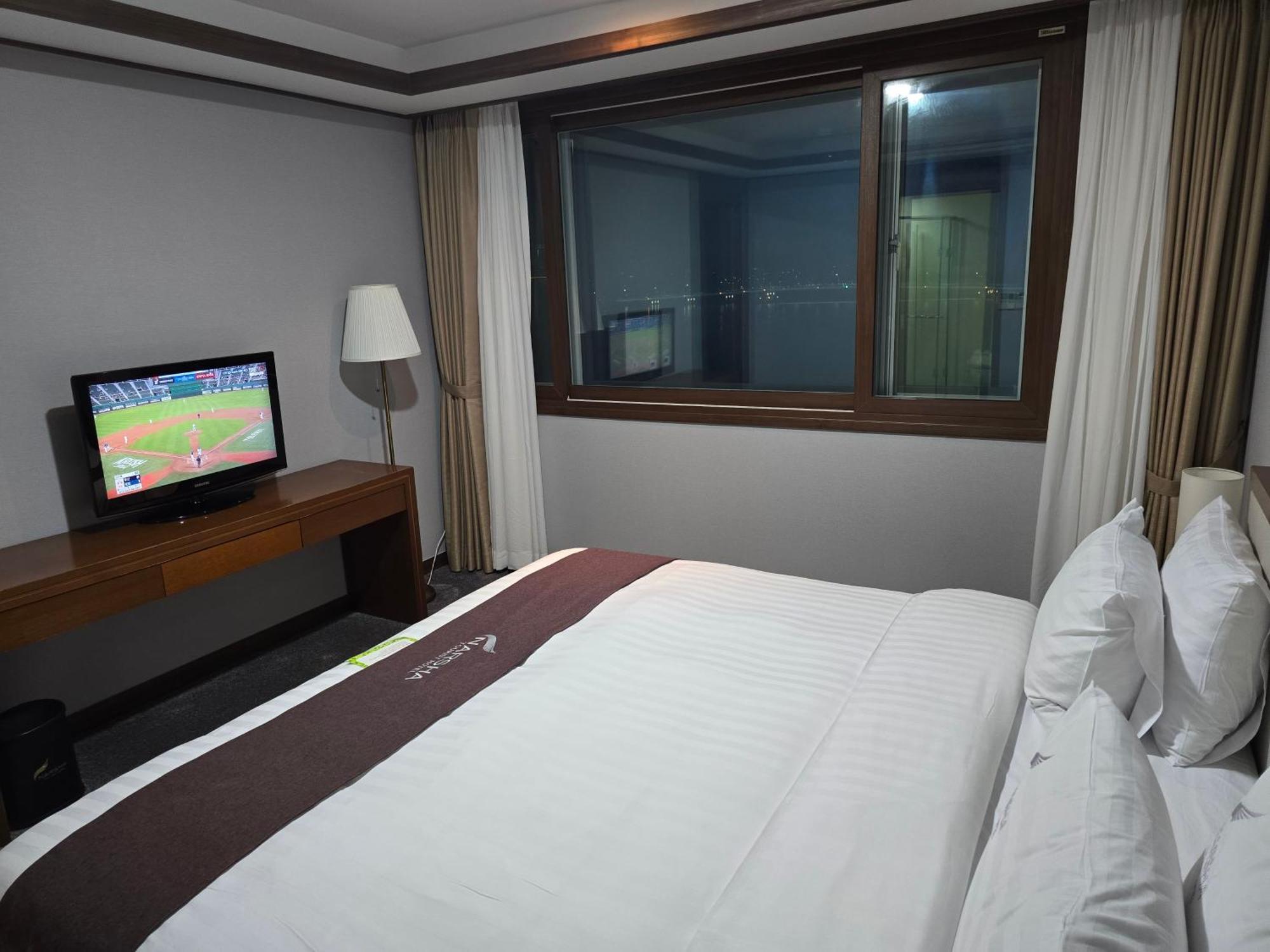 Yeosu Narsha Hotel Buitenkant foto