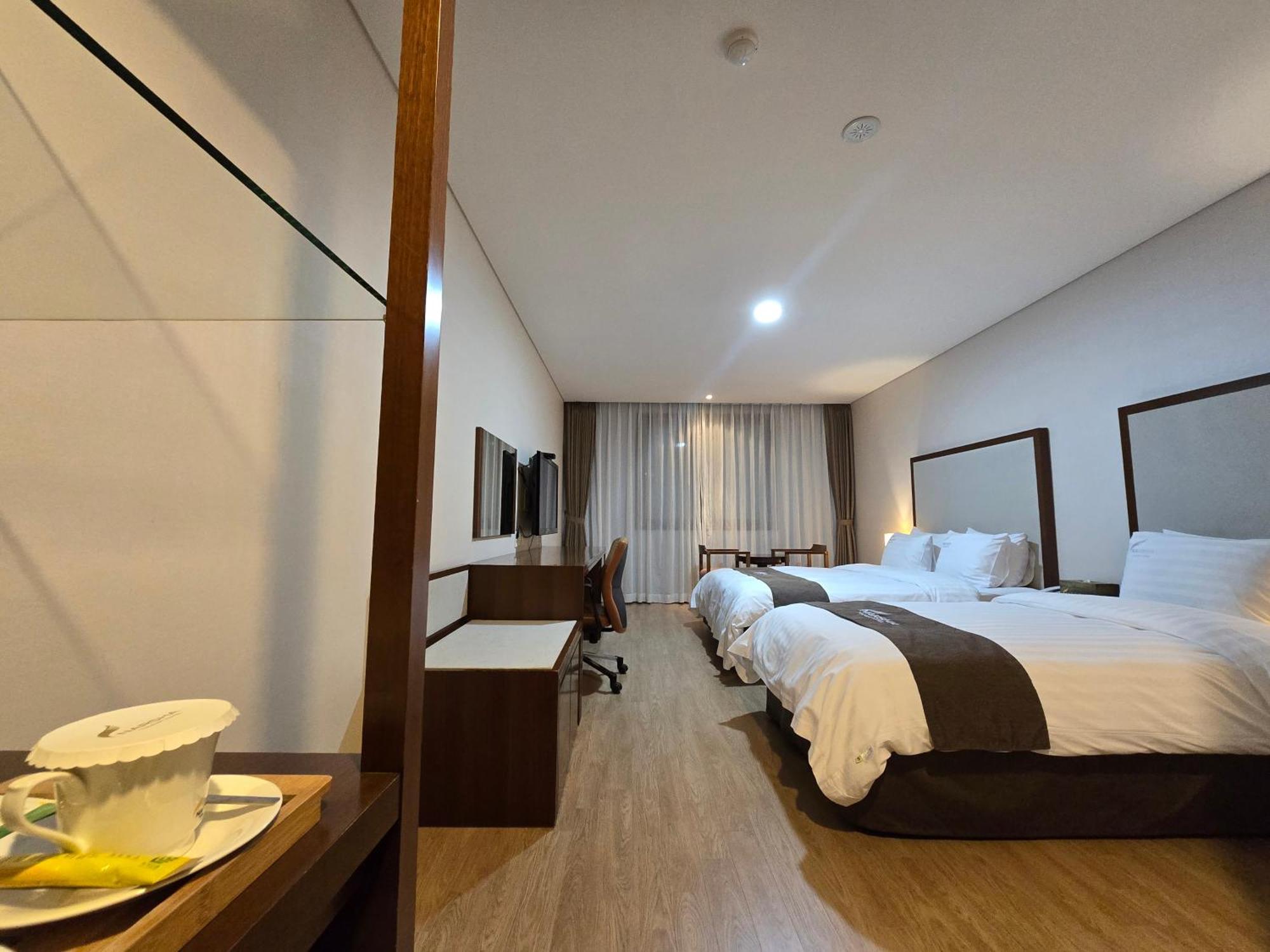 Yeosu Narsha Hotel Buitenkant foto