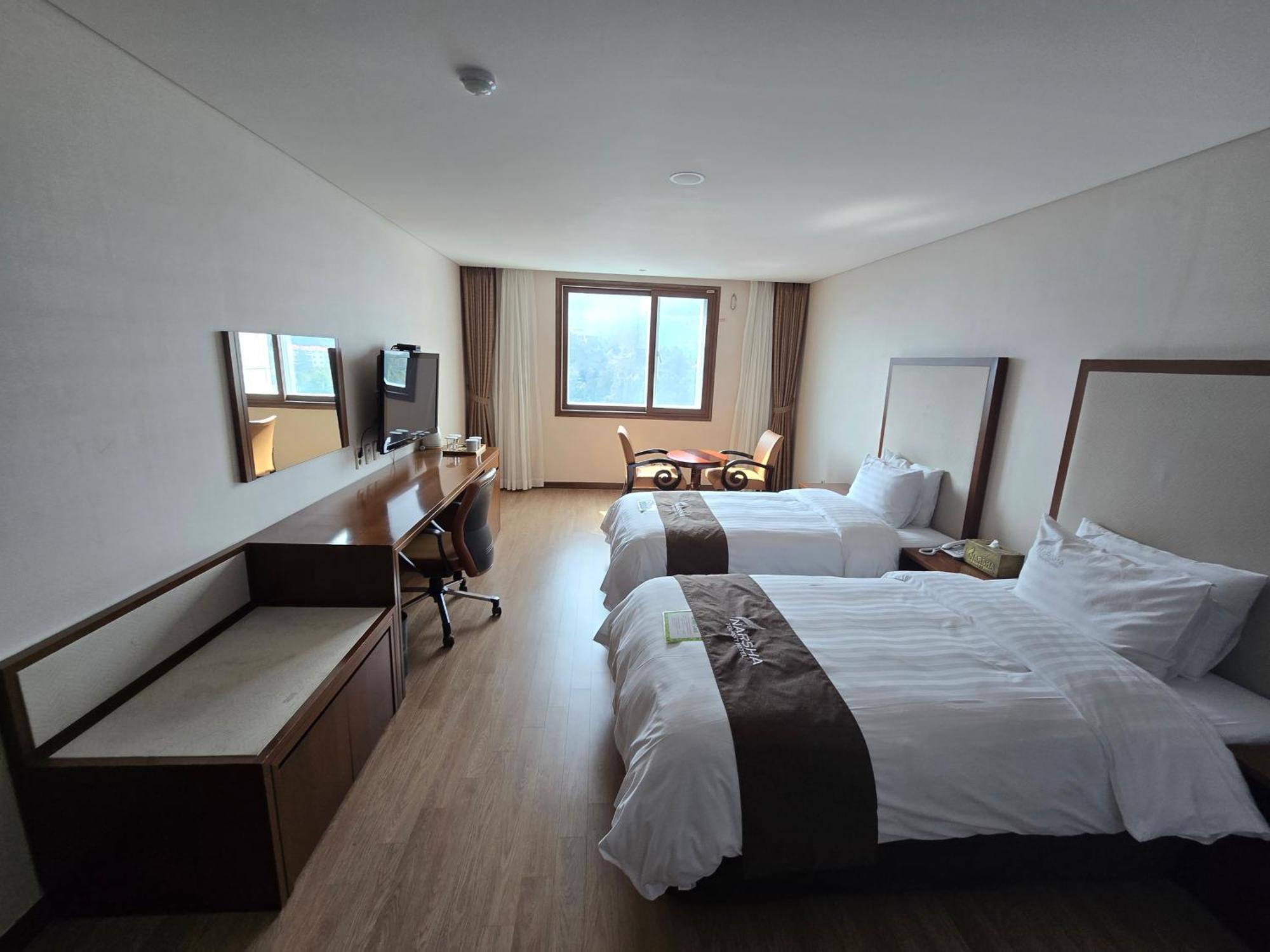 Yeosu Narsha Hotel Buitenkant foto