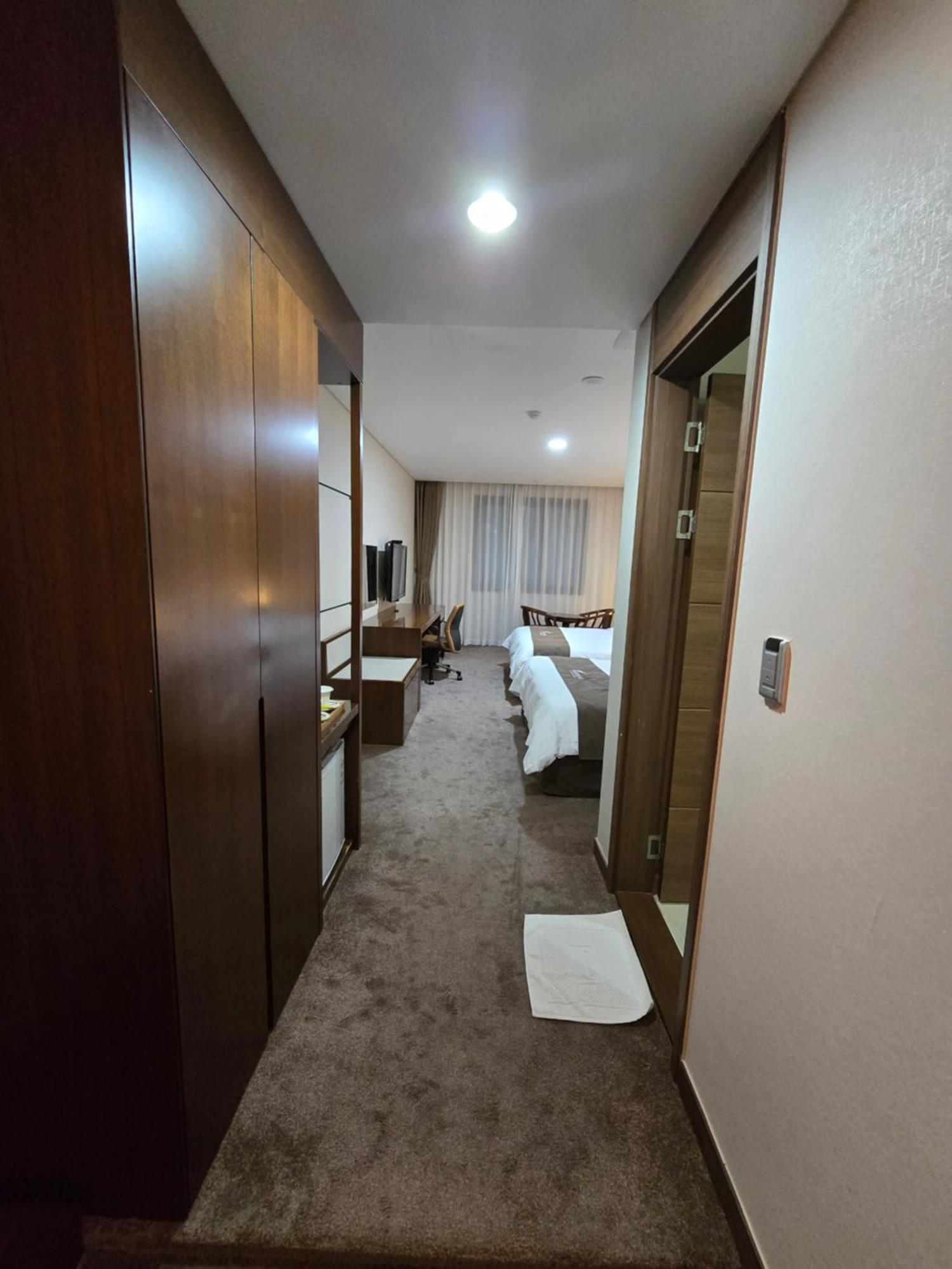 Yeosu Narsha Hotel Buitenkant foto