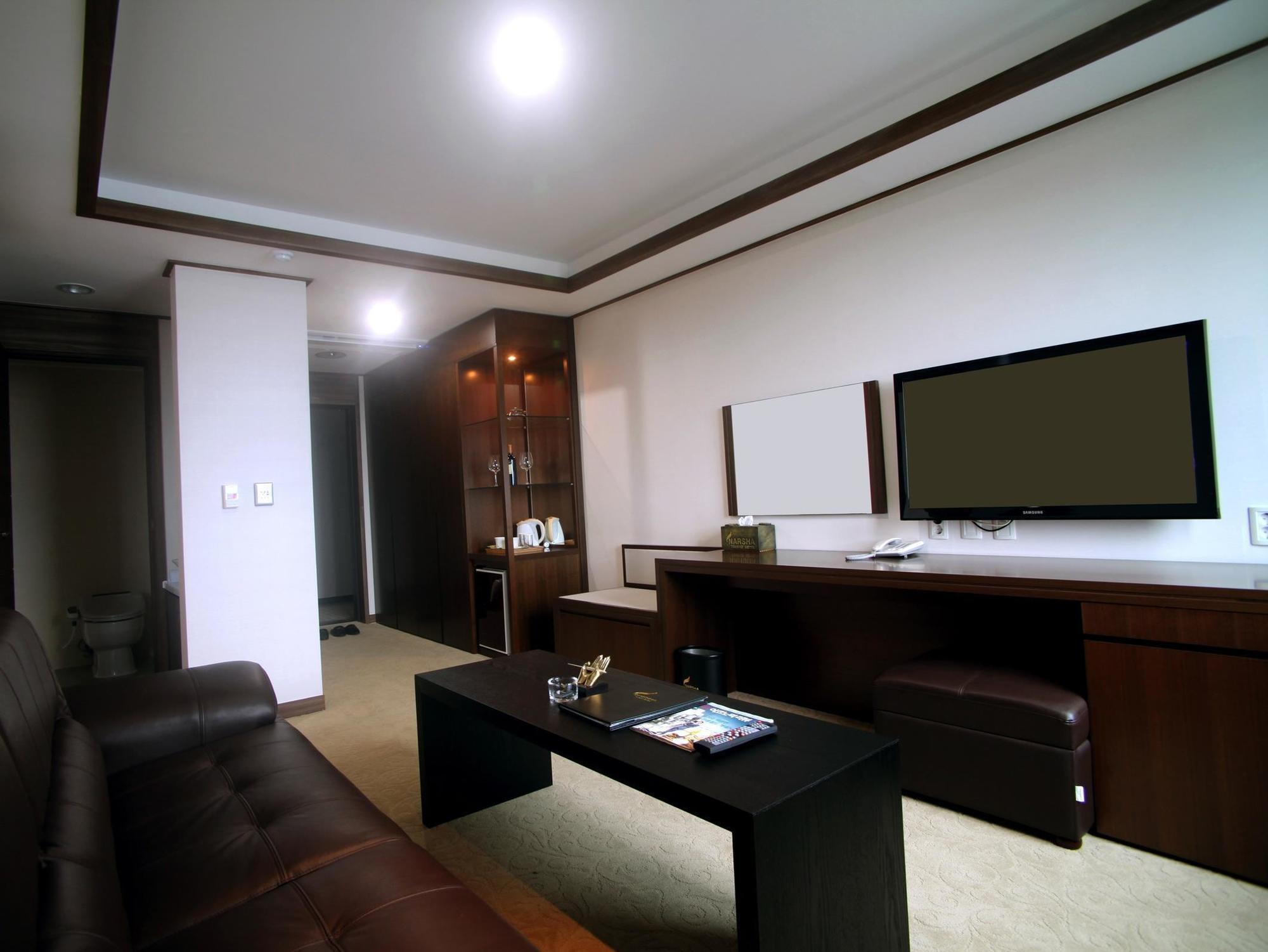 Yeosu Narsha Hotel Buitenkant foto